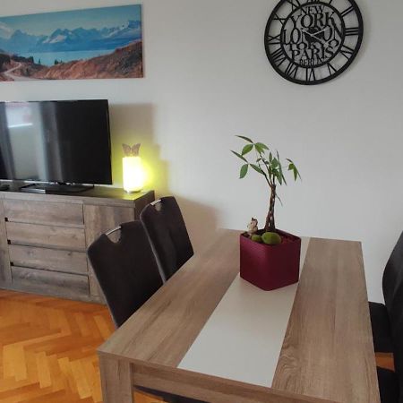 Apartment Aki Crikvenica Luaran gambar